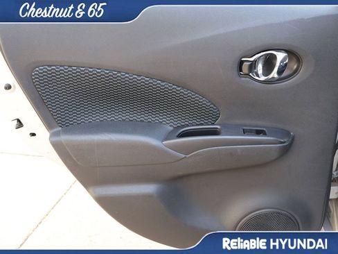 Used 2015 Nissan Versa Note SV FWD image 16
