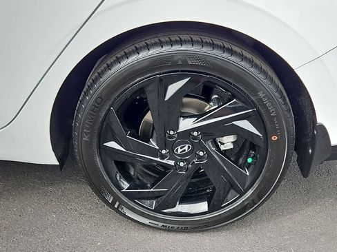 New 2026 Hyundai Elantra SEL Sport Premium FWD image 12