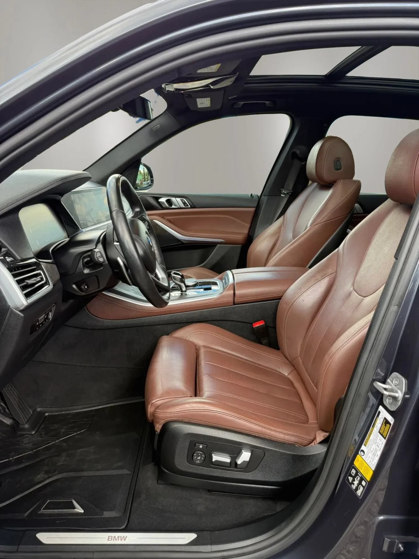 Used 2022 BMW X5 xDrive40i w/ Premium Package AWD/4WD image 17
