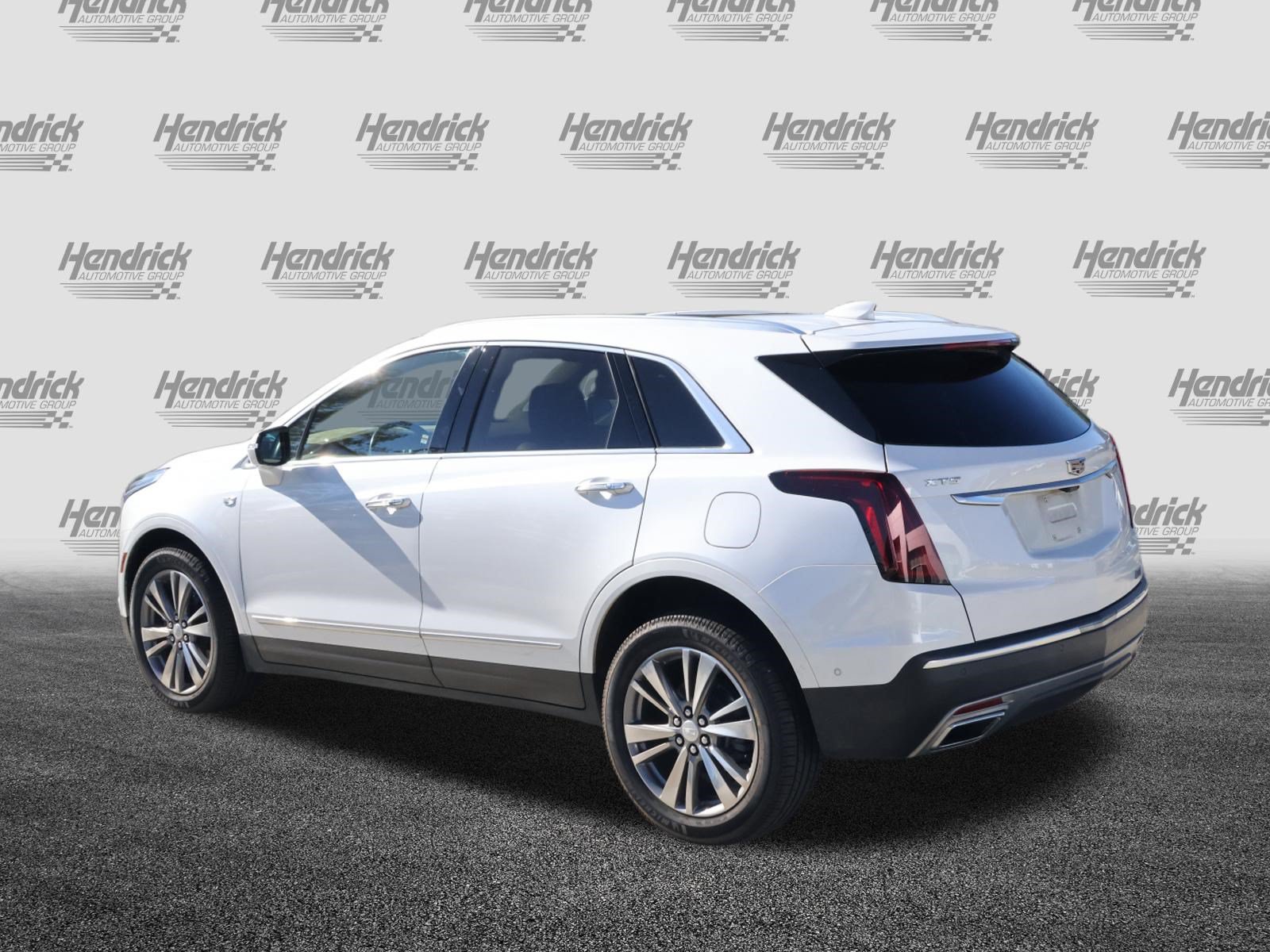 Used 2021 Cadillac XT5 Premium Luxury w/ Platinum Package FWD image 7