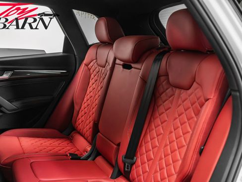 Used 2024 Audi SQ5 Prestige image 47