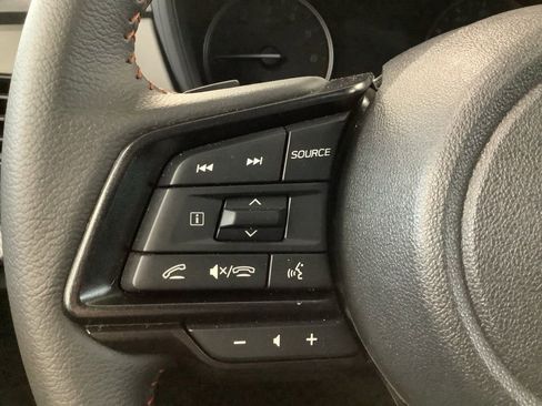 Used 2025 Subaru Crosstrek 2.5i Limited AWD/4WD image 15