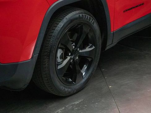 Used 2018 Jeep Cherokee Limited w/ High Altitude Package image 7