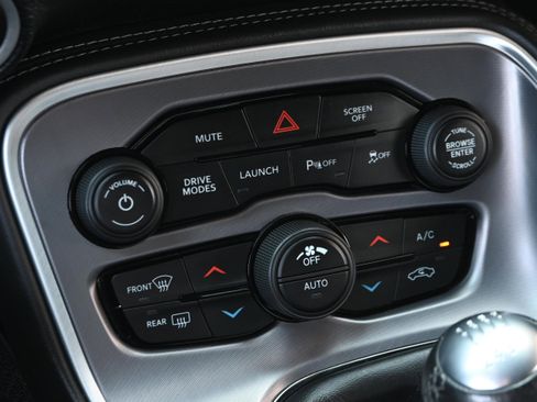 Used 2019 Dodge Challenger R/T Scat Pack w/ Shaker Package image 19