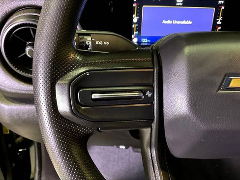 Used 2023 Chevrolet Colorado W/T image 11