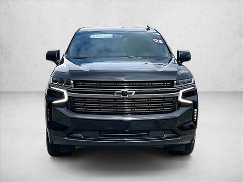 Used 2022 Chevrolet Suburban RST w/ Sport Performance Package AWD/4WD image 3