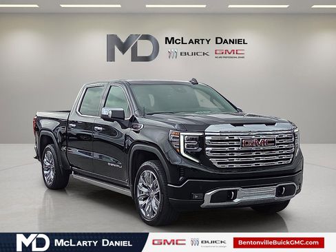 Used 2025 GMC Sierra 1500 Denali w/ Denali Reserve Package image 1