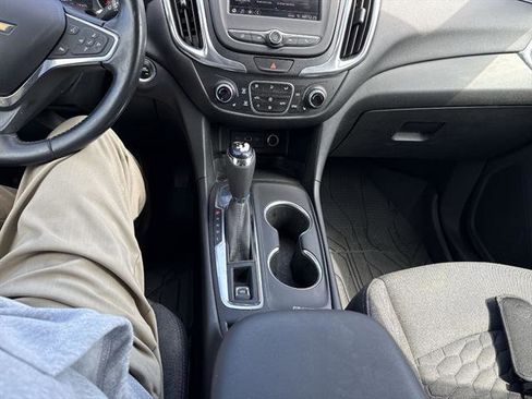 Used 2020 Chevrolet Equinox LT w/ Driver Convenience Package FWD image 49