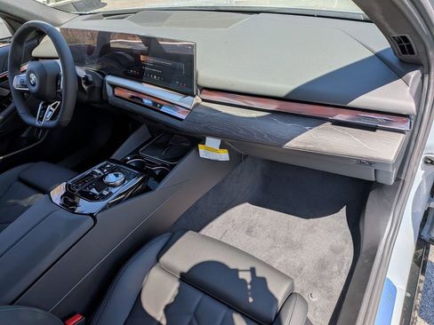 New 2027 BMW 530i xDrive AWD/4WD image 25