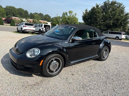 Used 2013 Volkswagen Beetle 2.5 FWD image 26
