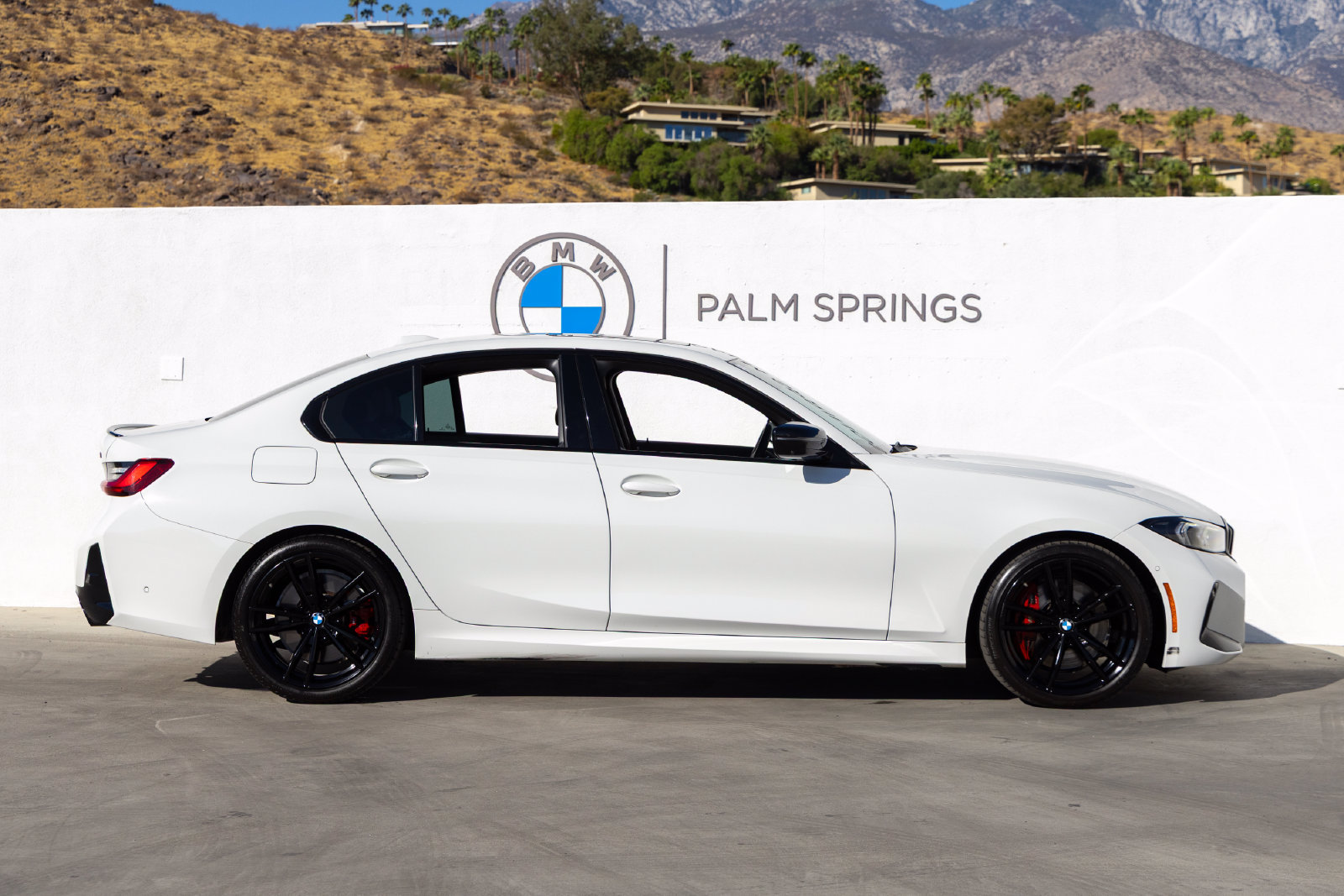 Certified 2024 BMW 330i Sedan w/ M Sport Package RWD image 6