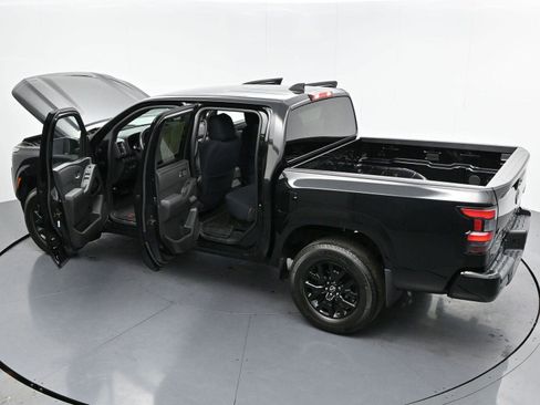 Used 2023 Nissan Frontier SV w/ Midnight Edition Package image 40