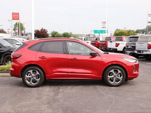 Used 2023 Ford Escape ST-Line w/ Tech Pack #1 FWD image 5