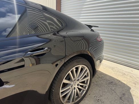 Used 2018 Porsche Panamera 4 AWD/4WD image 4