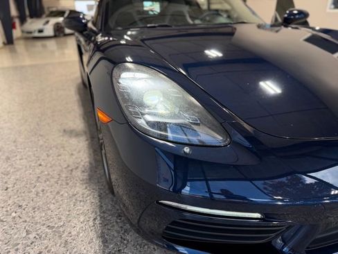 Used 2017 Porsche 718 Cayman S RWD image 42