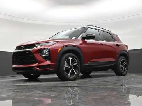 Used 2021 Chevrolet TrailBlazer RS w/ Technology Package FWD image 20
