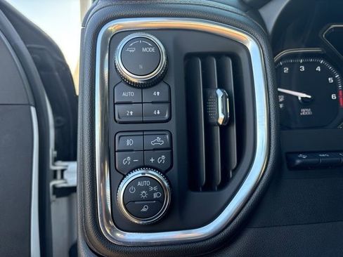 Used 2021 GMC Sierra 1500 AT4 w/ Technology Package image 43