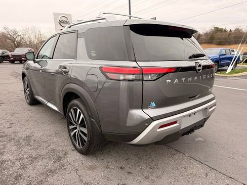 Certified 2025 Nissan Pathfinder Platinum image 7