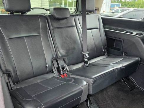 Used 2023 Ford Expedition XLT AWD/4WD image 8