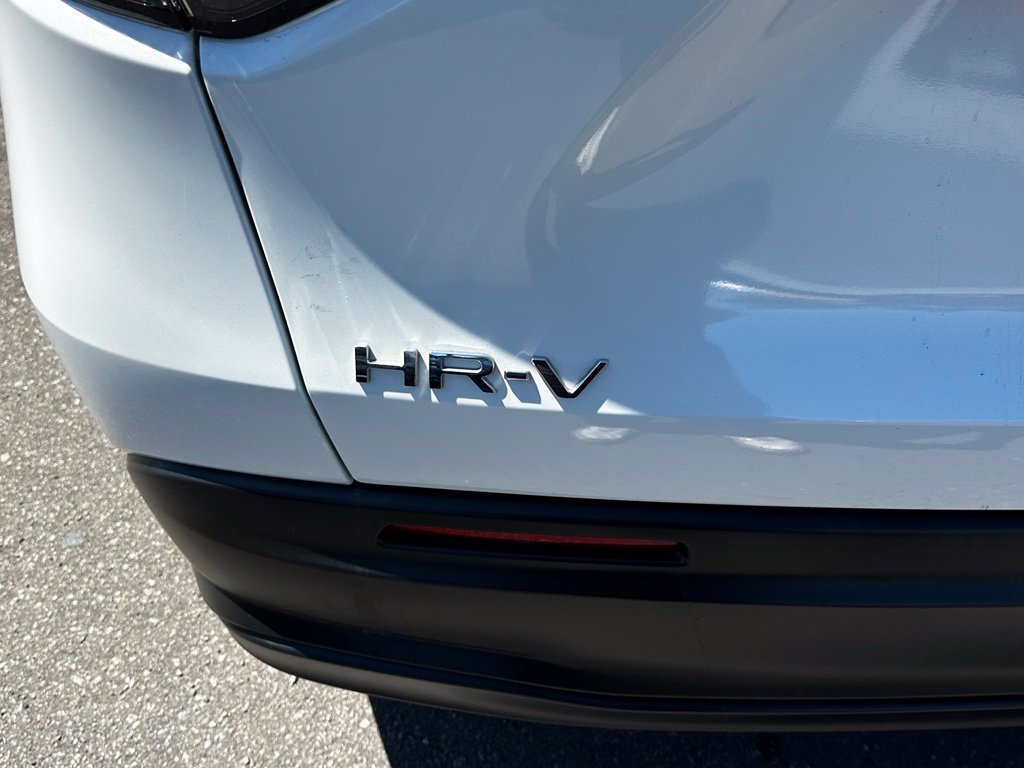 Used 2024 Honda HR-V LX image 8