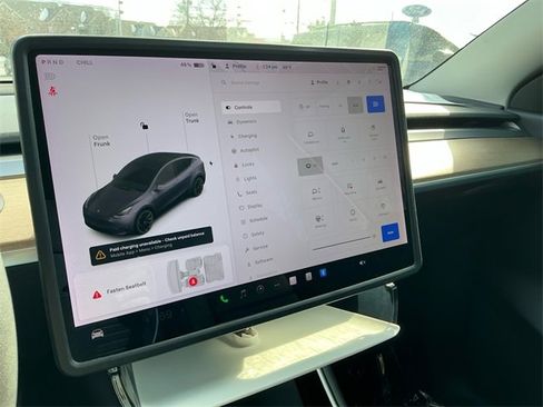 Used 2021 Tesla Model Y 2WD image 11