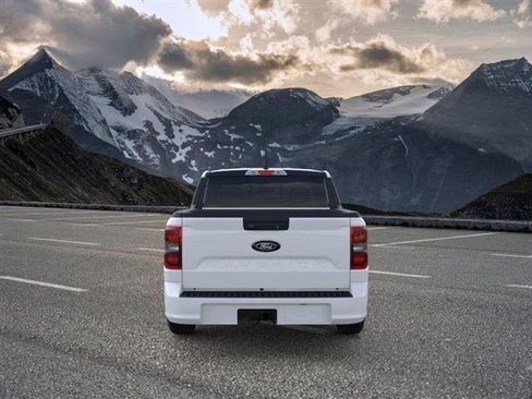 New 2025 Ford Maverick Lobo image 5