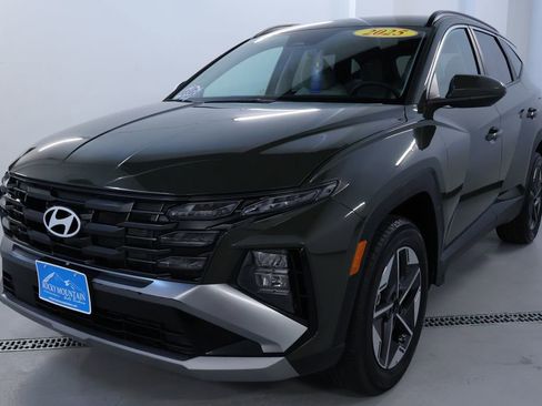 Used 2025 Hyundai Tucson SEL image 3