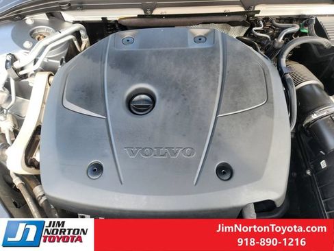 Used 2021 Volvo S60 T5 Momentum w/ Premium Package AWD/4WD image 29
