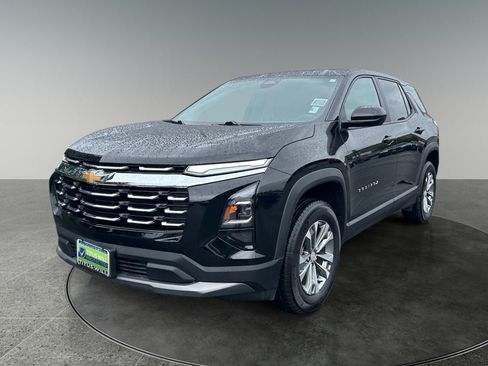Used 2025 Chevrolet Equinox LT AWD/4WD image 3