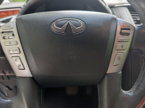 Used 2017 INFINITI QX80 4WD w/ Deluxe Technology Package image 23