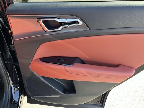 Used 2023 Kia Sportage SX image 19