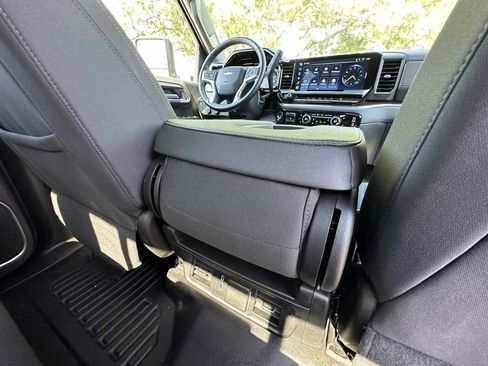 Used 2024 Chevrolet Silverado 3500 LT w/ Safety Package image 23