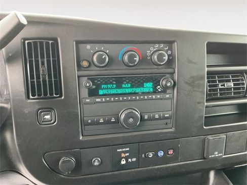 Used 2023 GMC Savana 2500 image 11