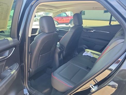 Used 2023 Buick Envision Essence w/ Sport Touring Package AWD/4WD image 14
