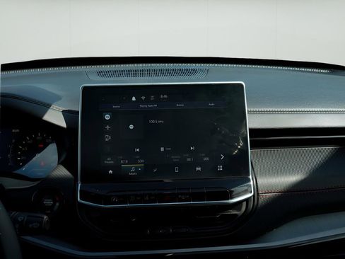 Used 2024 Jeep Compass Trailhawk image 28