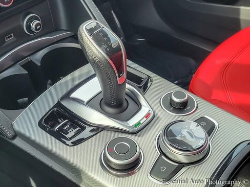 New 2025 Alfa Romeo Stelvio Sprint w/ Veloce Package image 17