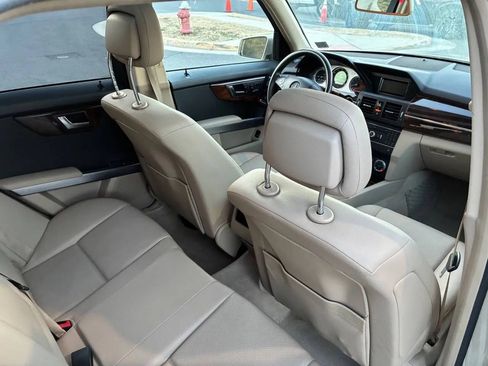 Used 2012 Mercedes-Benz GLK 350 4MATIC image 13