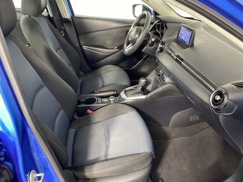 Used 2019 Toyota Yaris LE FWD image 11