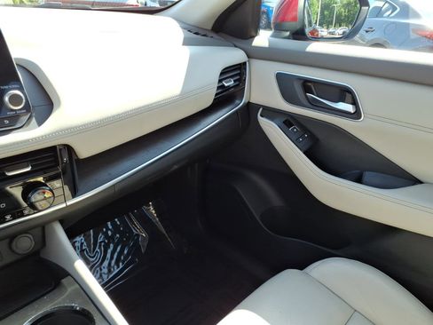 Used 2021 Nissan Rogue SL FWD image 24