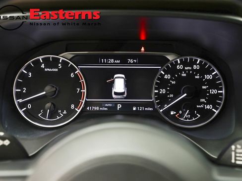 Used 2023 Nissan Rogue S AWD/4WD image 17