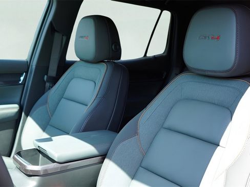 New 2026 GMC Terrain AT4 w/ Convenience Package III image 10