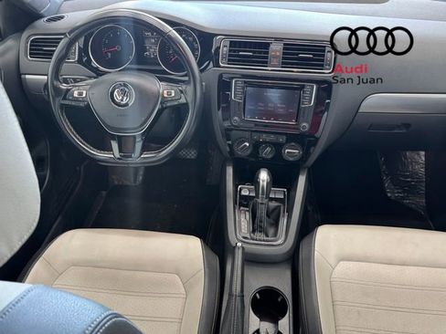 Used 2016 Volkswagen Jetta Sport FWD image 26