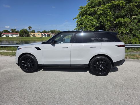 Certified 2023 Land Rover Range Rover Sport SE AWD/4WD image 7