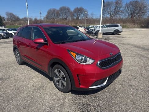 Used 2019 Kia Niro FE FWD image 7