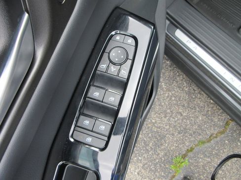 New 2026 Nissan Pathfinder Platinum image 20