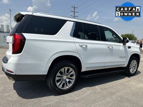 Used 2025 GMC Yukon Denali AWD/4WD image 4