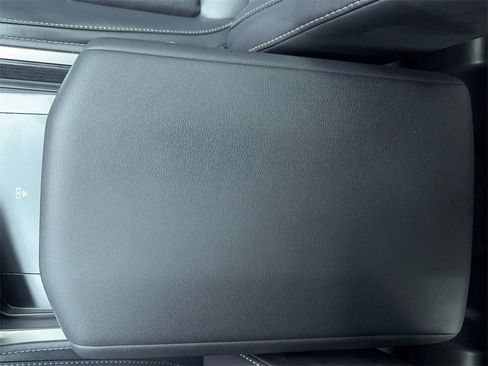 Used 2025 Lexus GX 550 w/ Accessory Package (2T) image 34