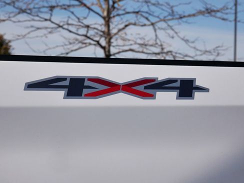 Used 2019 Chevrolet Silverado 1500 LT image 46