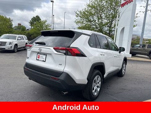 Used 2024 Toyota RAV4 LE FWD image 8