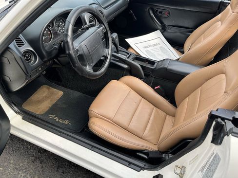Used 1994 MAZDA MX-5 Miata M-Edition image 17